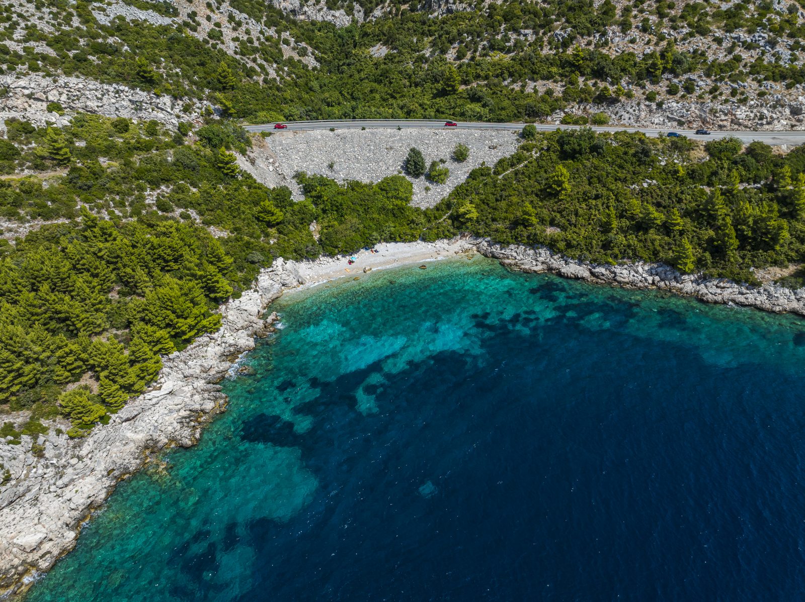 Mali žali