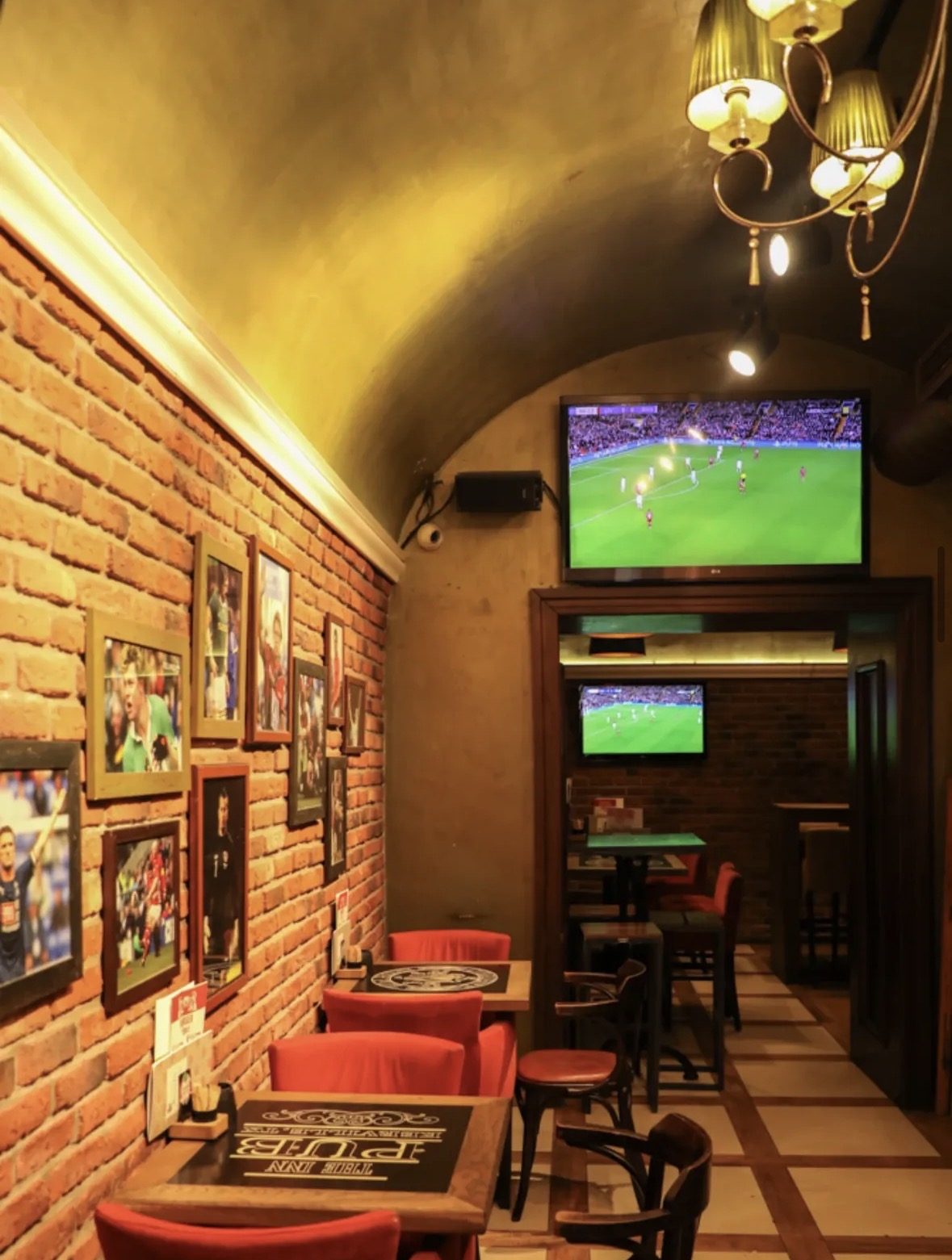 Irish Pub Karaka