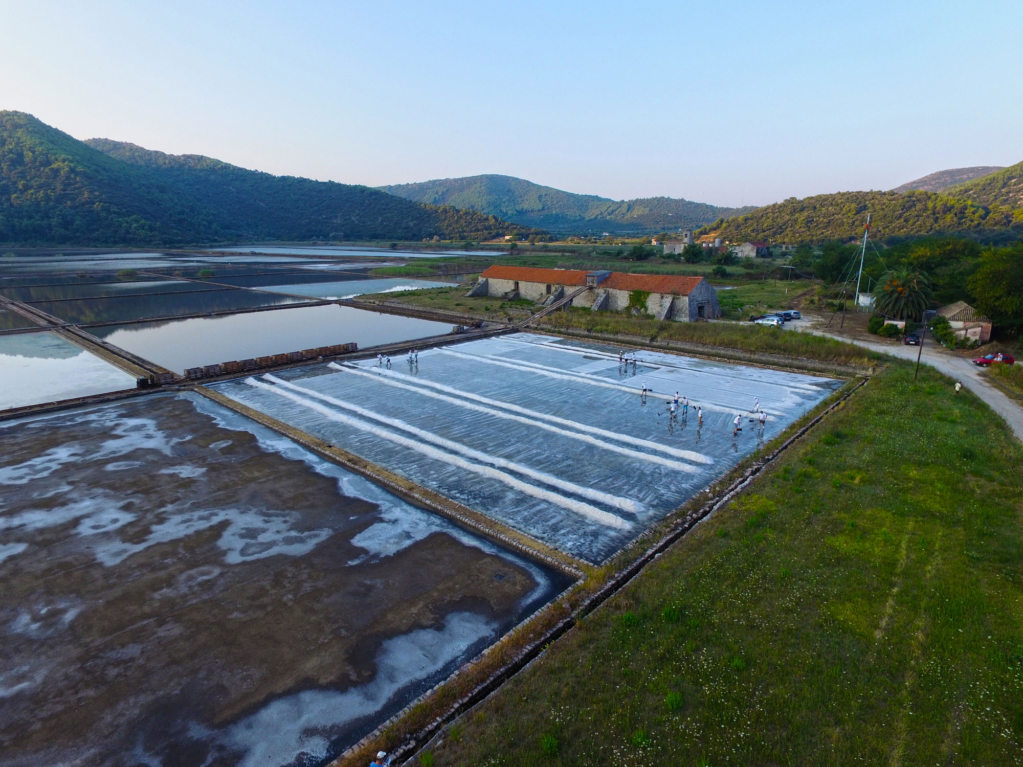From Sea, Sun and Wind to an Authentic Incentive Experience – Salt Harvesting in Ston