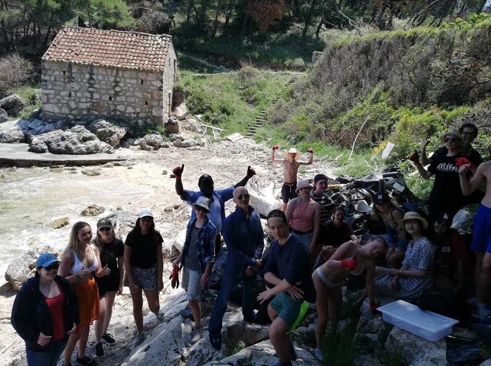 TZGD I UDRUGA GREEN SEA SAFARI ORGANIZIRALI AKCIJU ČIŠĆENJA PLAŽE NA KOLOČEPU