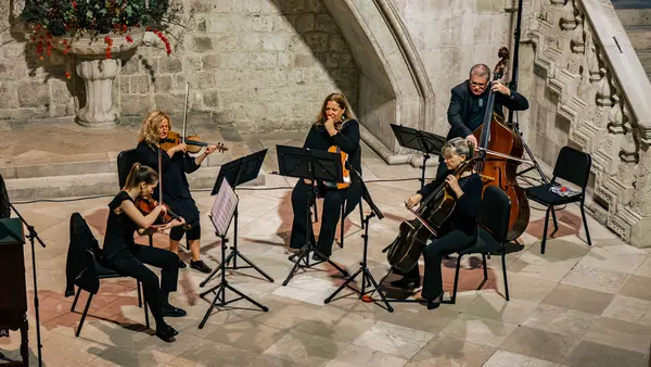 Dubrovnik in the Spotlight of History and Music: Interdisciplinary Conference SORGO 290 2