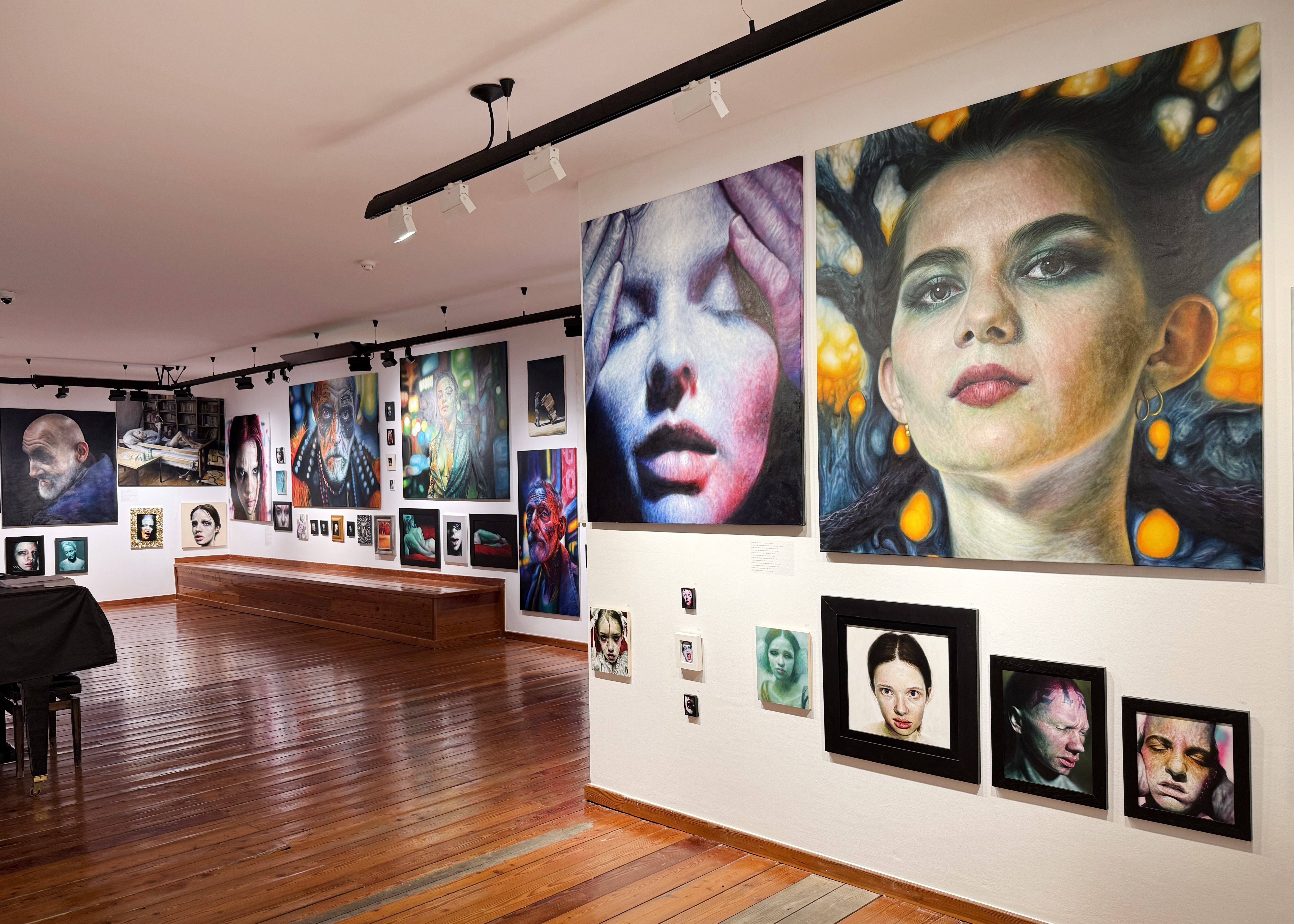 EUGEN VARZIĆ - SIZE DOESN'T MATTER, guided tour of the exhibition